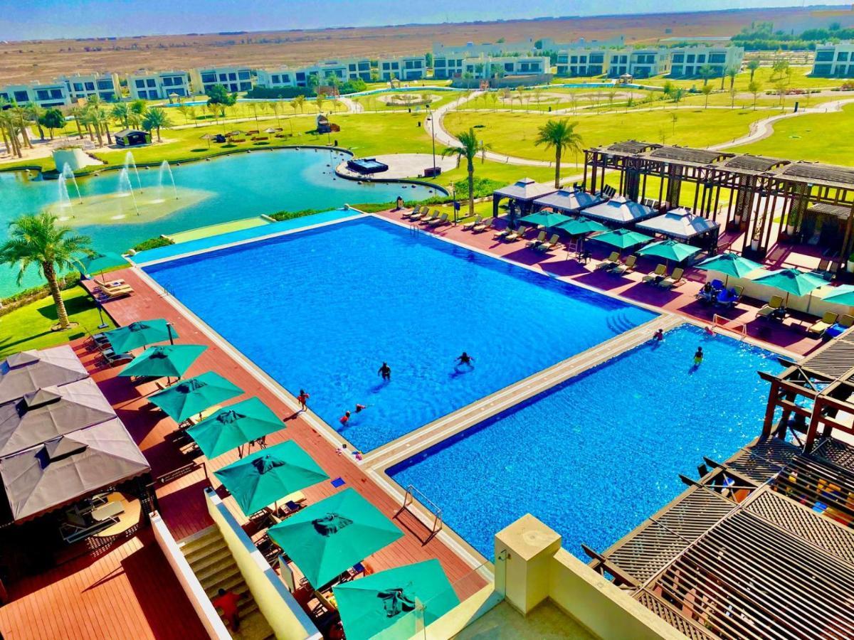 Retaj Salwa Resort & Spa Doha Ngoại thất bức ảnh The pool at the Al-Jazair Resort