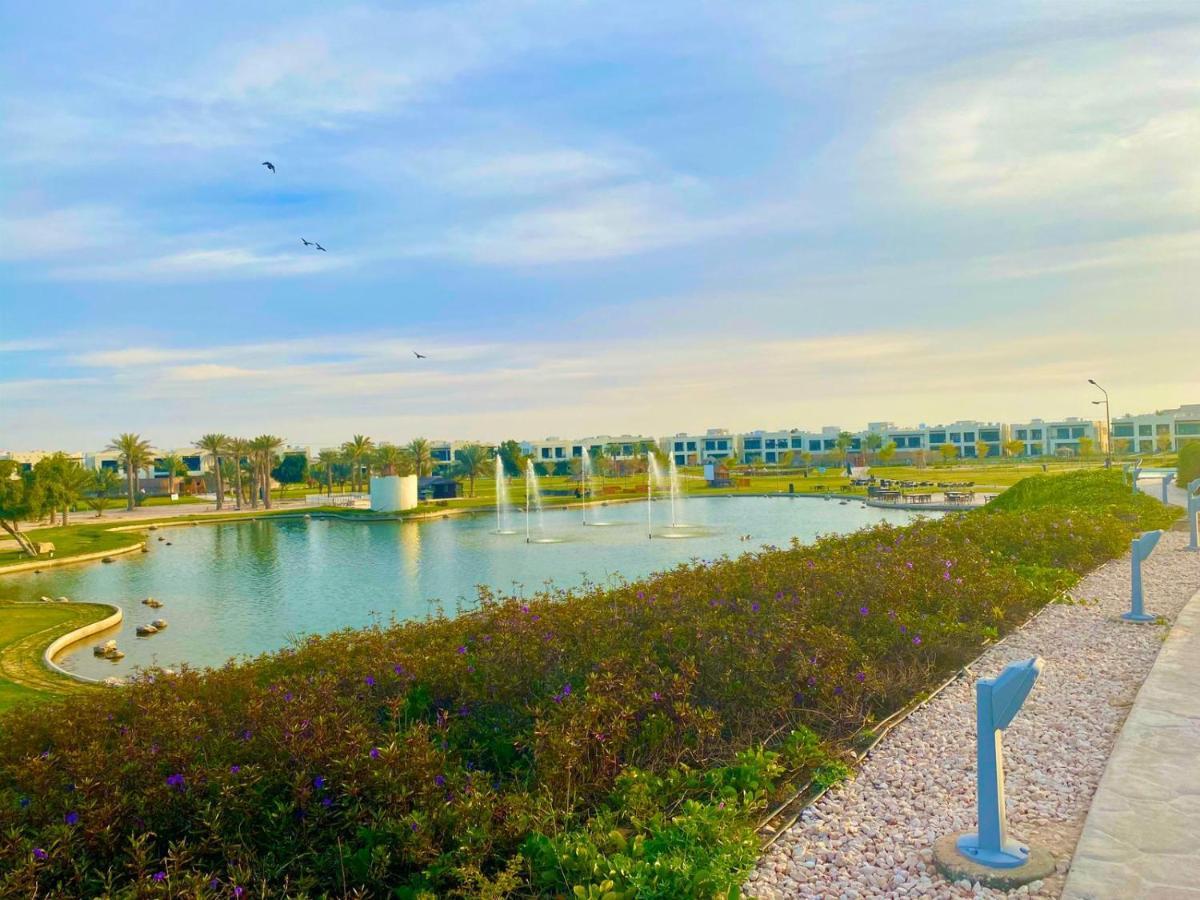 Retaj Salwa Resort & Spa Doha Ngoại thất bức ảnh View of the lake at Al-Shaqra