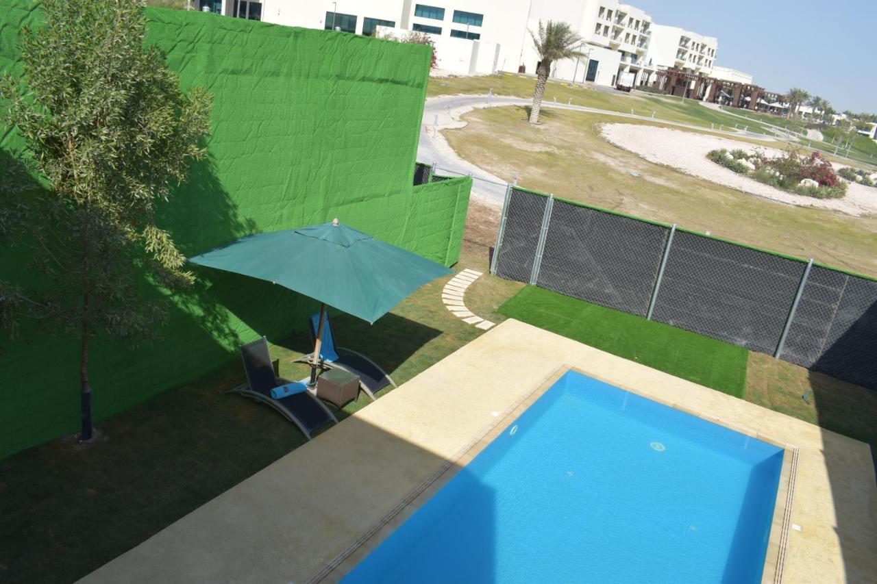 Retaj Salwa Resort & Spa Doha Ngoại thất bức ảnh Swimming pool at the University of Batna