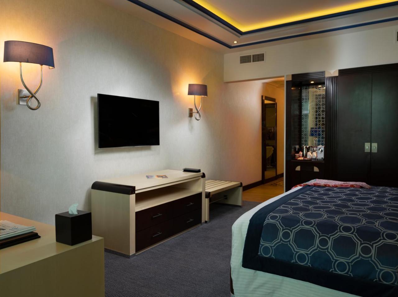Retaj Salwa Resort & Spa Doha Ngoại thất bức ảnh A room at the hotel